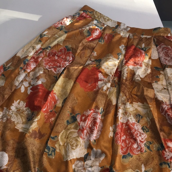 TAHARI ASL Inverted Pleat Floral Skirt Size 6 - Picture 5 of 12